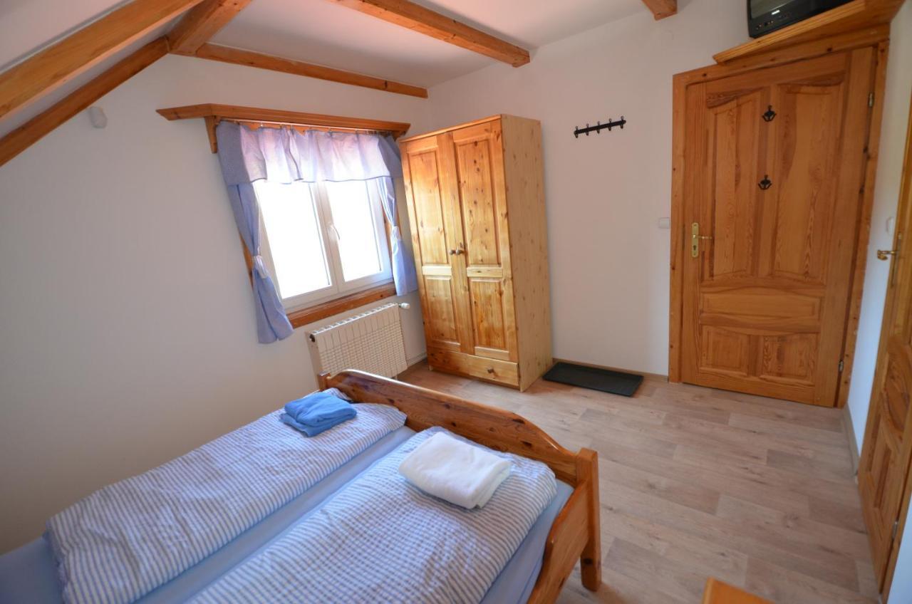 Penzion Lion Pec pod Snezkou Luaran gambar