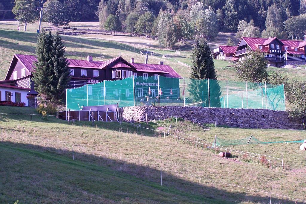 Penzion Lion Pec pod Snezkou Luaran gambar
